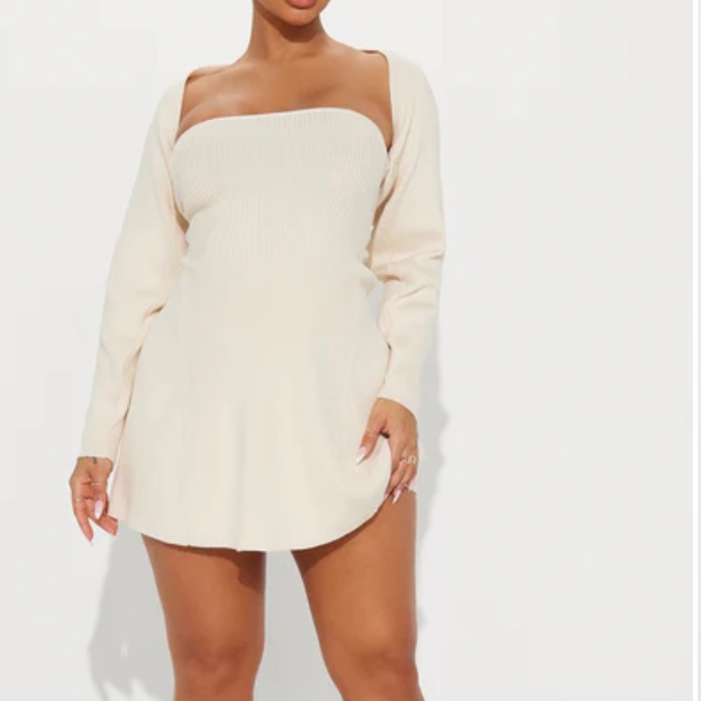 Elegant Cream Long Sleeve Dress - Picture 3 of 3